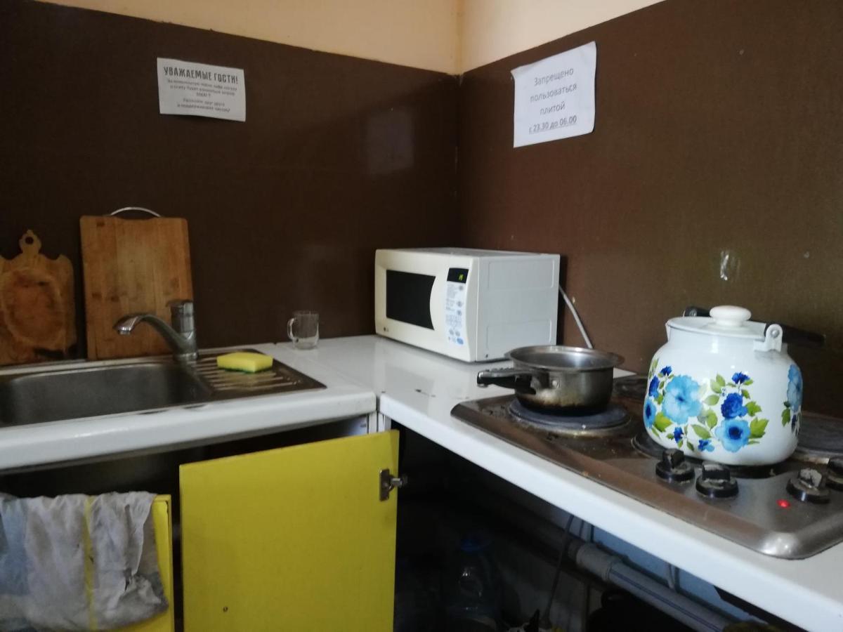 Fox Hostel Ałma Ata Zewnętrze zdjęcie