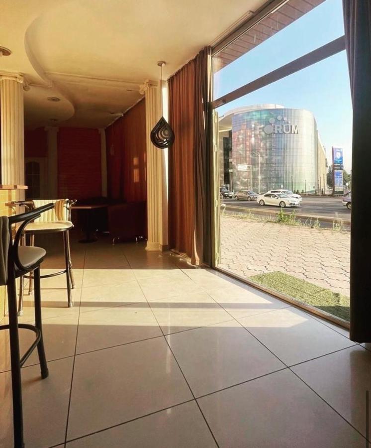 Fox Hostel Ałma Ata Zewnętrze zdjęcie